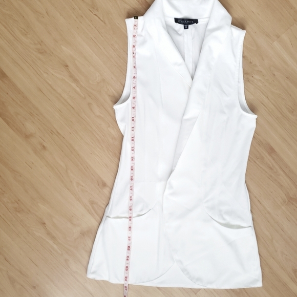 Dynamite white flowy vest in XS - Picture 5 of 5